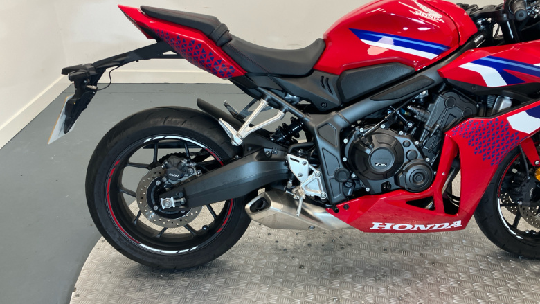 Honda CBR650R E-Clutch (24MY)